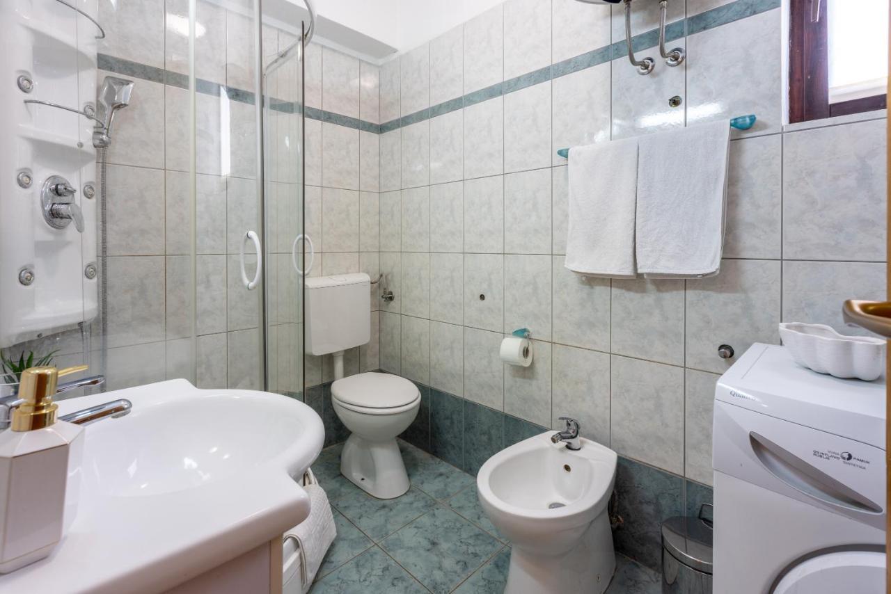 Apartments Marija Crikvenica Esterno foto